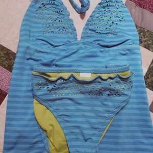Adorable turquoise tankini Size M